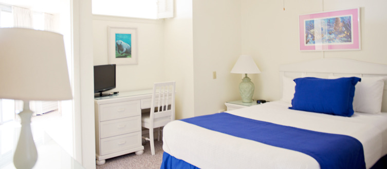Caloosa Cove Resort suite with den photo